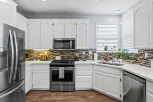 Single Family Residence, Woodside circle, Petaluma, CA 94954 - 15