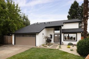 Single Family Residence, 2527 Vintage Ct, Napa, CA  Napa, CA 94558