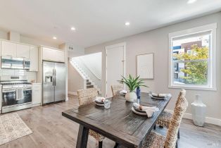 Condominium,  Franz Kafka avenue, Santa Rosa, CA 95404 - 9