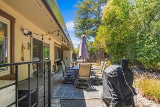 Single Family Residence, Las Casitas court, Santa Rosa, CA 95403 - 26