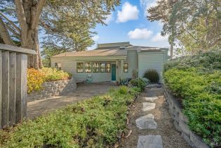 Single Family Residence,  Bay Flat road, Bodega Bay, CA 94923 - 9