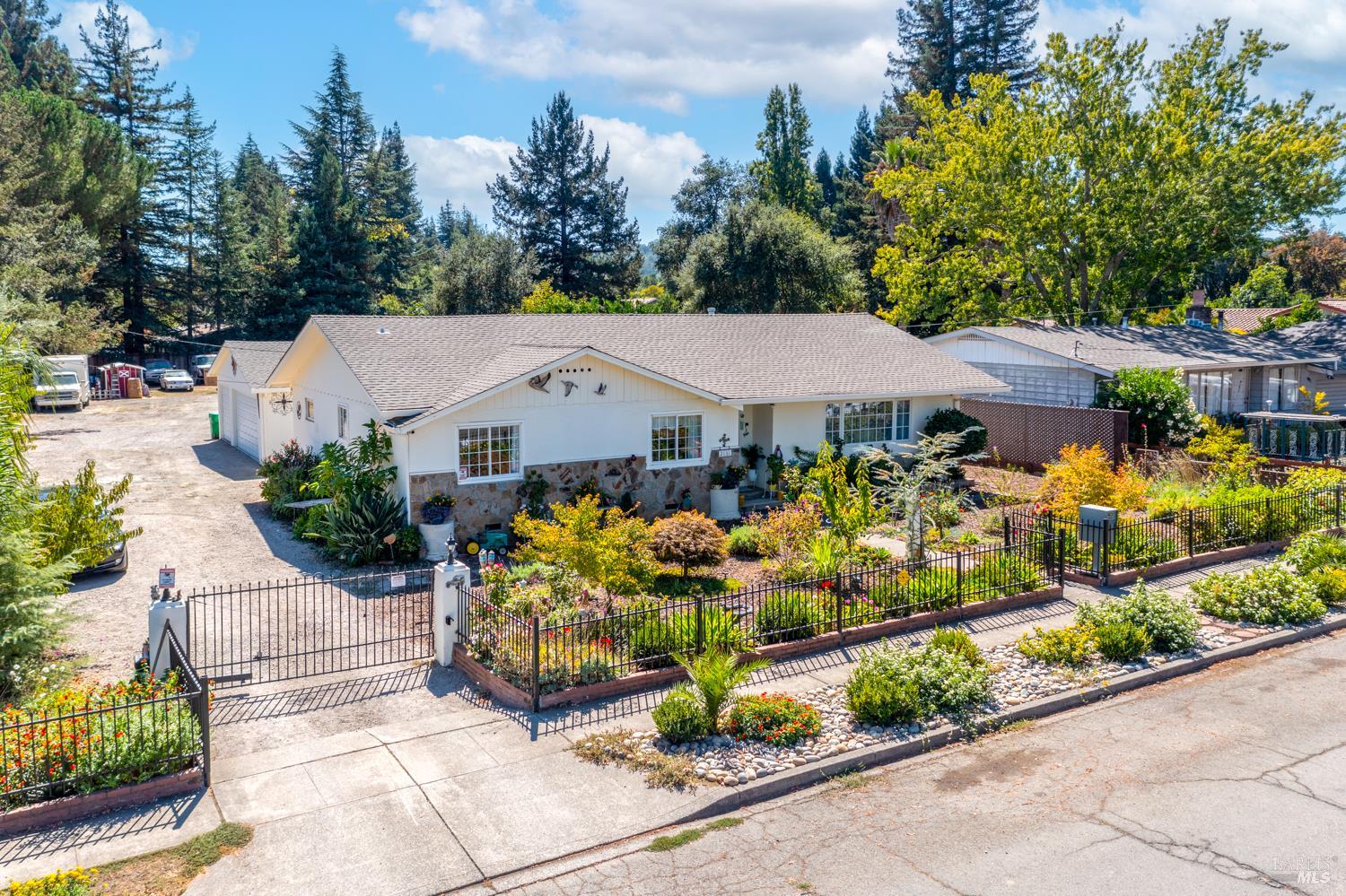 Single Family Residence, Pueblo avenue, Napa, CA 94558 - 1