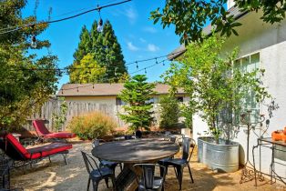 Single Family Residence,  Young court, Napa, CA 94558 - 30