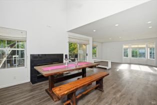 Single Family Residence,  Young court, Napa, CA 94558 - 4