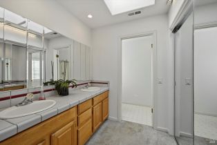 Single Family Residence,  Young court, Napa, CA 94558 - 21