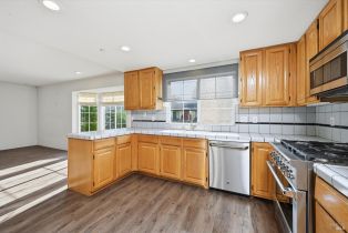 Single Family Residence,  Young court, Napa, CA 94558 - 8