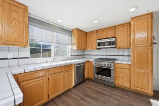 Single Family Residence,  Young court, Napa, CA 94558 - 9