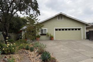 Single Family Residence, 9784 dawn Way, Windsor, CA  Windsor, CA 95492