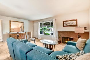 Single Family Residence,  Valley Oaks drive, Santa Rosa, CA 95409 - 4