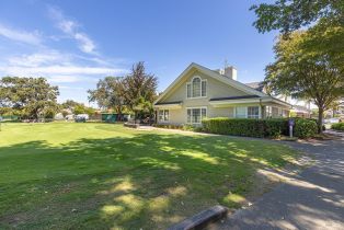 Single Family Residence,  16th Hole drive, Windsor, CA 95492 - 34