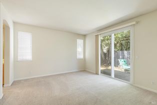 Single Family Residence,  16th Hole drive, Windsor, CA 95492 - 16