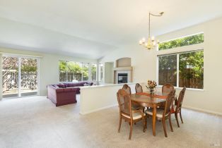 Single Family Residence,  16th Hole drive, Windsor, CA 95492 - 5