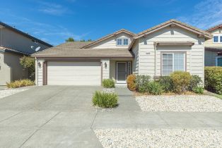 Single Family Residence, 7225 16th Hole Dr, Windsor, CA  Windsor, CA 95492