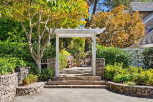 Single Family Residence,  Sobre Vista road, Sonoma, CA 95476 - 7