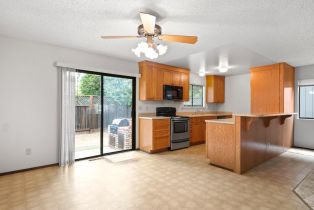 Single Family Residence,  Raven court, Healdsburg, CA 95448 - 10