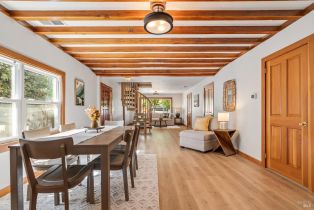 Single Family Residence, 820 Brown St, Healdsburg, CA  Healdsburg, CA 95448