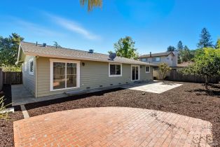 Single Family Residence,  Gromo court, Healdsburg, CA 95448 - 9