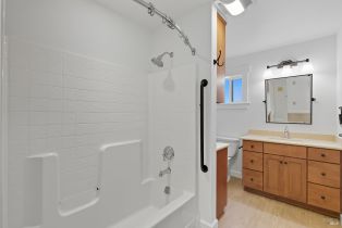 Single Family Residence,  Gromo court, Healdsburg, CA 95448 - 12