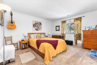 Single Family Residence,  Hummingbird court, Healdsburg, CA 95448 - 9