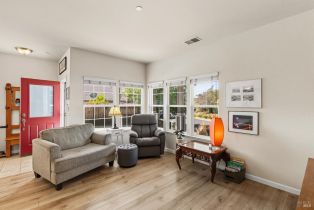 Single Family Residence,  Palomino court, Healdsburg, CA 95448 - 5