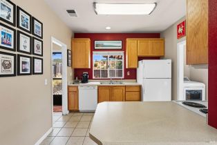 Single Family Residence,  Palomino court, Healdsburg, CA 95448 - 9