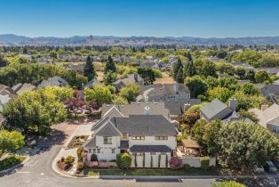 Single Family Residence, 2 Wedgewood Ct, Petaluma, CA  Petaluma, CA 94954