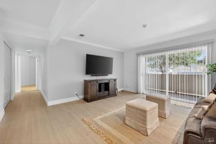Condominium,  Townview avenue, Santa Rosa, CA 95405 - 2