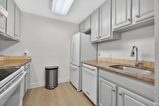 Condominium,  Townview avenue, Santa Rosa, CA 95405 - 10