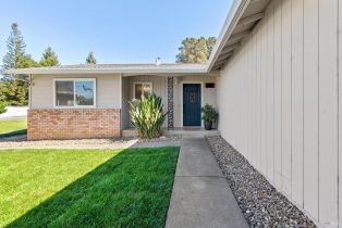 Single Family Residence,  Bailhache avenue, Healdsburg, CA 95448 - 4