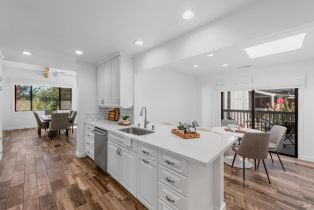 Condominium,  Deer Hollow drive, Napa, CA 94558 - 7