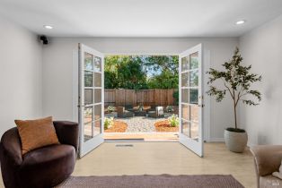 Single Family Residence,  Young avenue, Napa, CA 94558 - 5