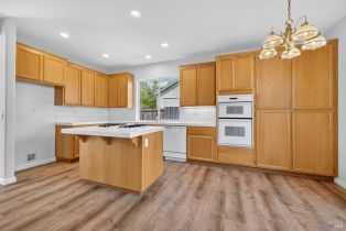 Single Family Residence,  El Encanto way, Santa Rosa, CA 95409 - 13