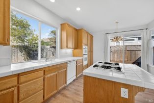 Single Family Residence,  El Encanto way, Santa Rosa, CA 95409 - 15