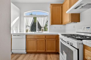 Single Family Residence,  El Encanto way, Santa Rosa, CA 95409 - 43