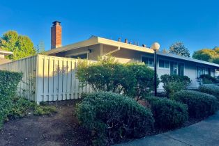 Condominium,  Belvedere court, Napa, CA 94559 - 4