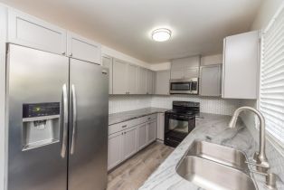 Townhouse, Gate way, Santa Rosa, CA 95401 - 10