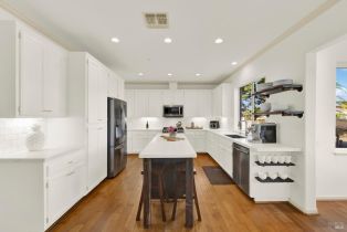 Single Family Residence, Sea Breeze court, Napa, CA 94559 - 16