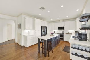 Single Family Residence, Sea Breeze court, Napa, CA 94559 - 17