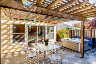 Single Family Residence,  Laurel court, Cloverdale, CA 95425 - 21