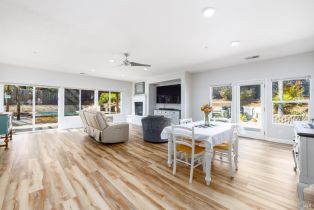 Single Family Residence,  Laurel court, Cloverdale, CA 95425 - 16