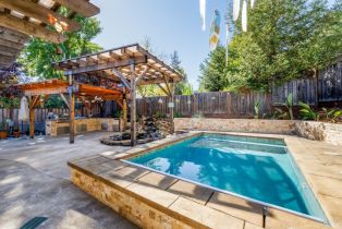 Single Family Residence,  Laurel court, Cloverdale, CA 95425 - 30