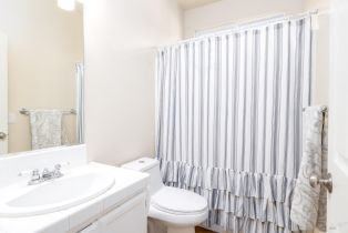 Single Family Residence,  Laurel court, Cloverdale, CA 95425 - 8