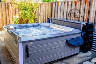 Single Family Residence,  Laurel court, Cloverdale, CA 95425 - 27