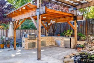 Single Family Residence,  Laurel court, Cloverdale, CA 95425 - 32