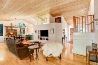 Single Family Residence,  Ross court, Sonoma, CA 95476 - 9