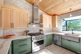 Single Family Residence,  Ross court, Sonoma, CA 95476 - 12