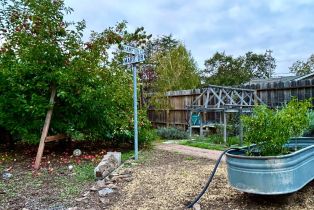 Single Family Residence,  Hampton court, Santa Rosa, CA 95409 - 25