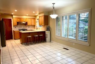 Single Family Residence,  Hampton court, Santa Rosa, CA 95409 - 4