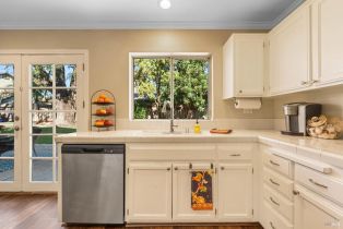 Single Family Residence,  Wooded Glen court, Windsor, CA 95492 - 14