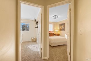 Single Family Residence,  Wooded Glen court, Windsor, CA 95492 - 25